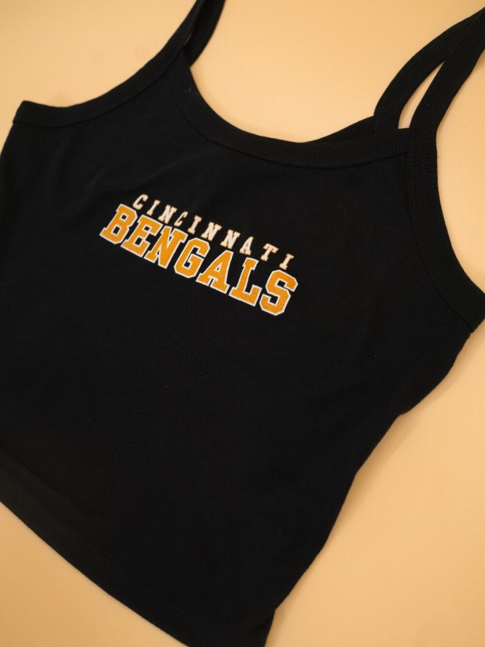 Cincinnati Football Women’s
Crop Tank Top - Picture 2 of 7